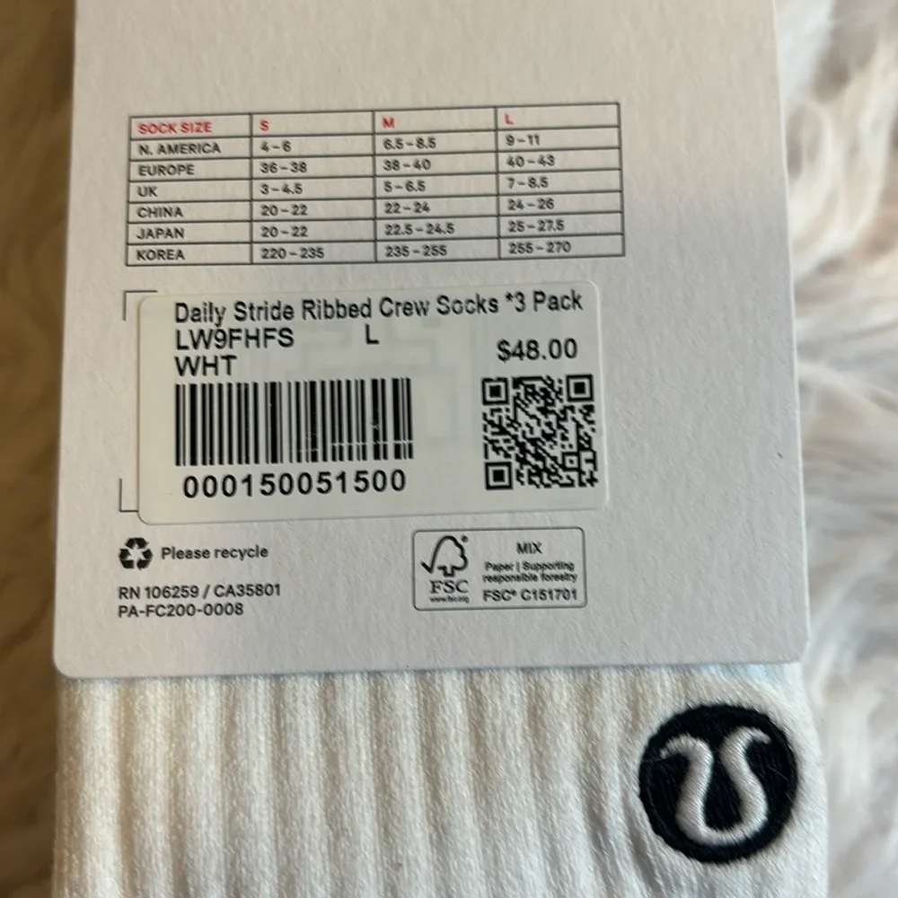 Lululemon Women’s Daily Stride Ribbed Comfort Crew Sock Stripe *3 pack, White, L